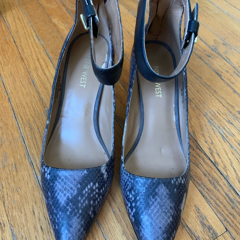 Nine West Black Faux Snakeskin Ankle Strap Women's Shoes Size 7